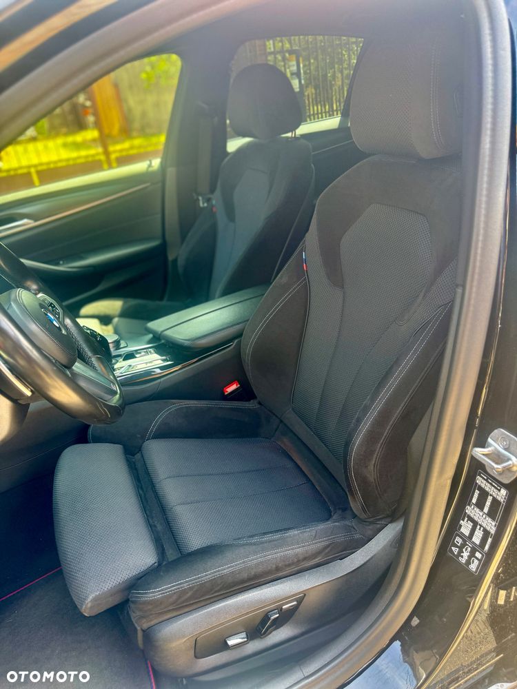 BMW Seria 5 520d xDrive mHEV M Sport sport - 8