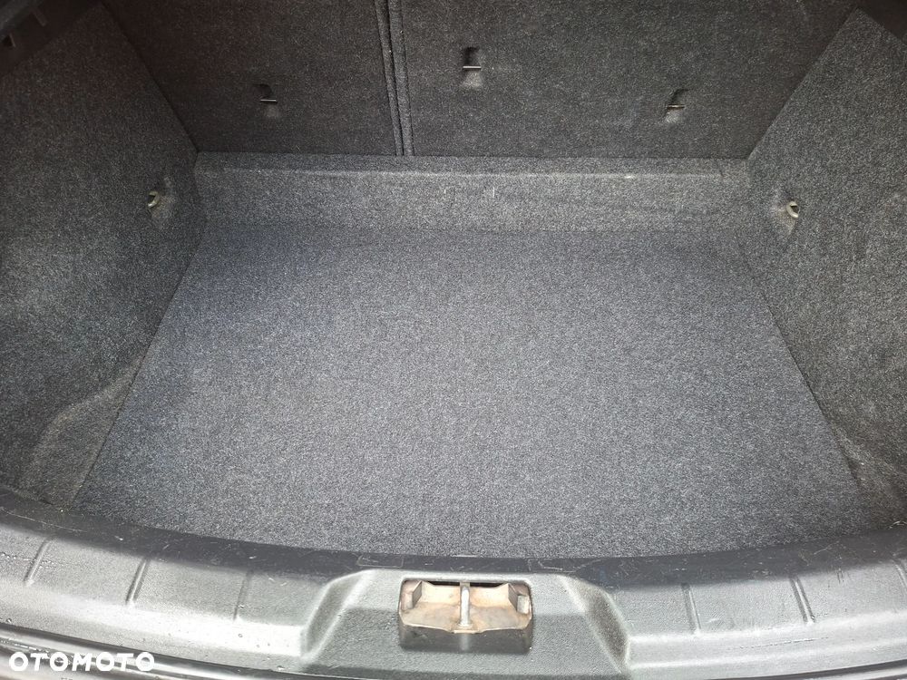Volvo V40 D4 Drive-E Momentum - 23