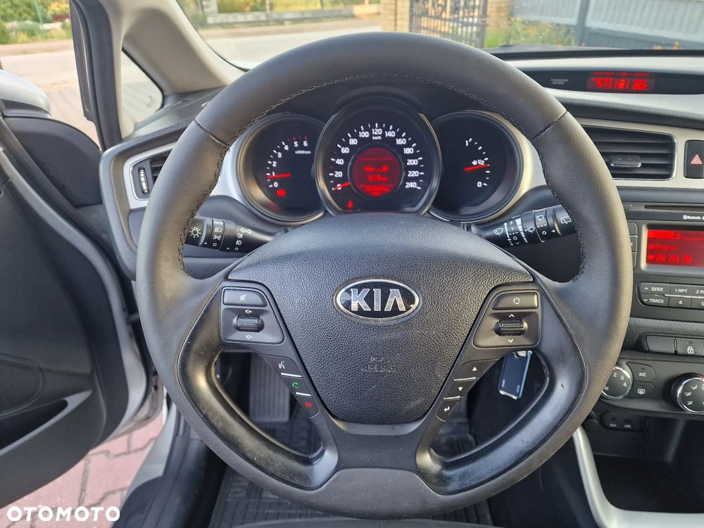 Kia Ceed 1.6 CRDi M - 10