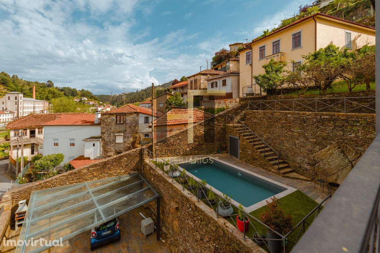 Moradia T4 em Crestuma, Vila Nova de Gaia | Vista Rio Douro | Piscina - Grande imagem: 2/33