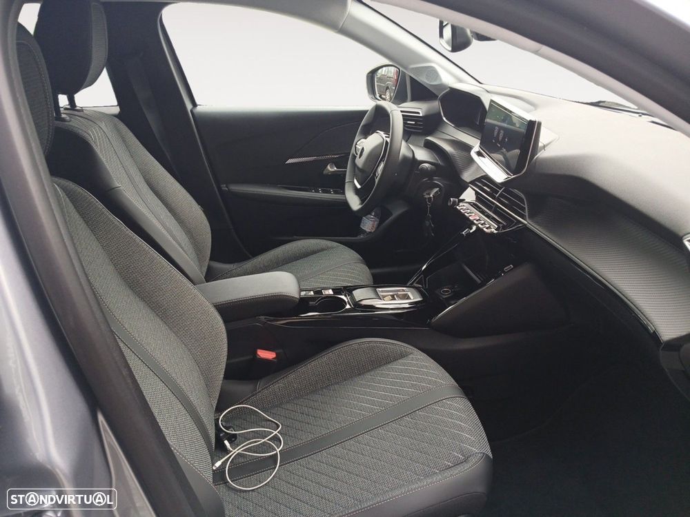 Peugeot 208 1.2 Hybrid Allure e-DCS6 - 13