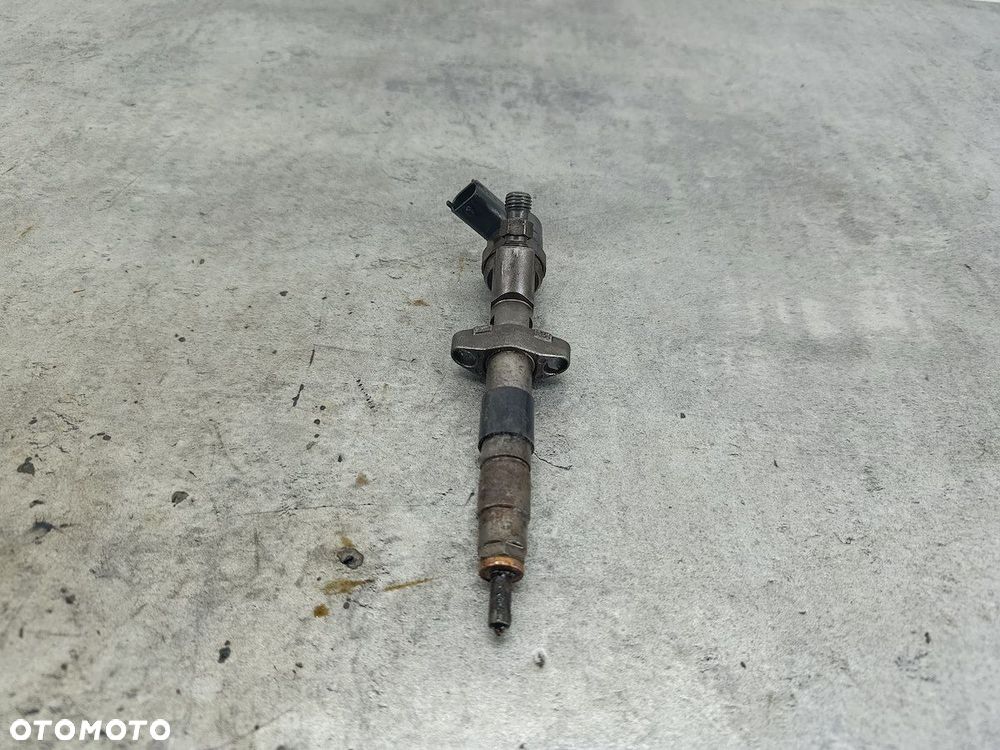WTRYSKIWACZ RENAULT MASTER II 82112289 0445110102  BOSCH 2.2 DCI - 1
