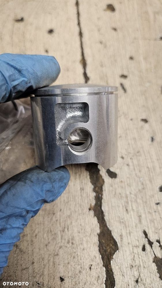 Tłok pierścień sworzeń Derbi Senda  06084350 - 3