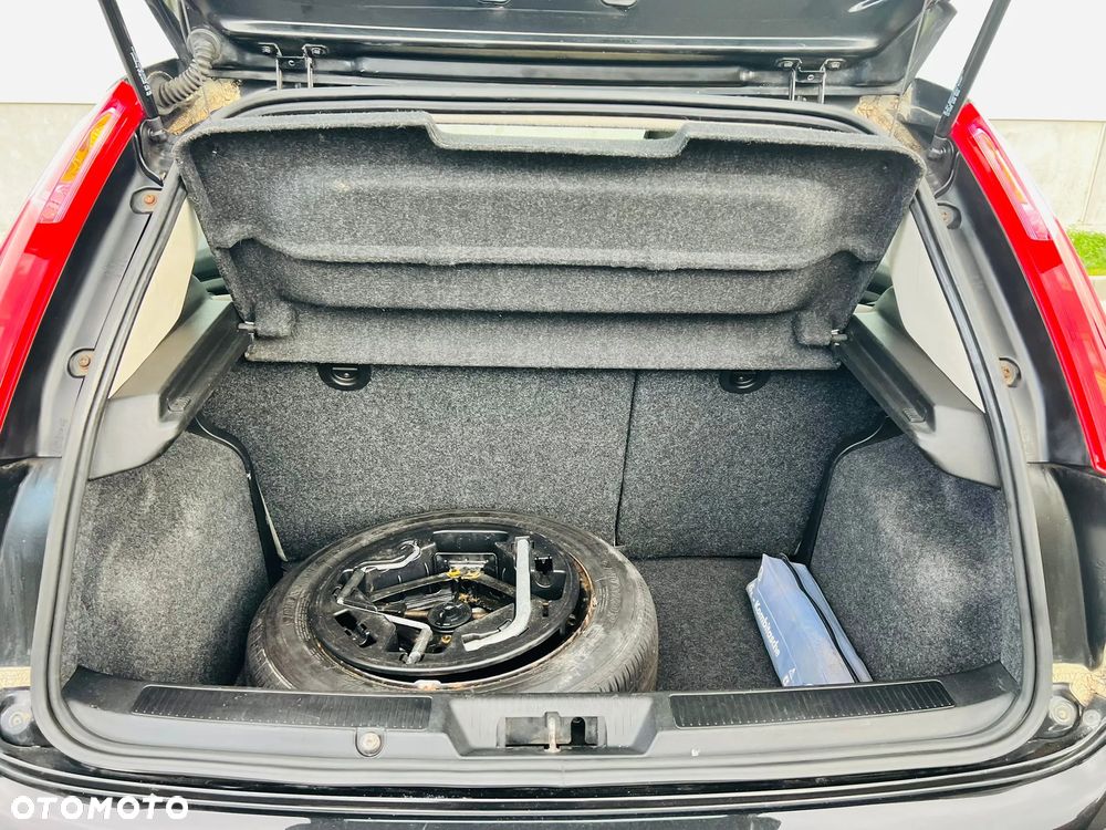 Fiat Grande Punto 1.4 8V - 21