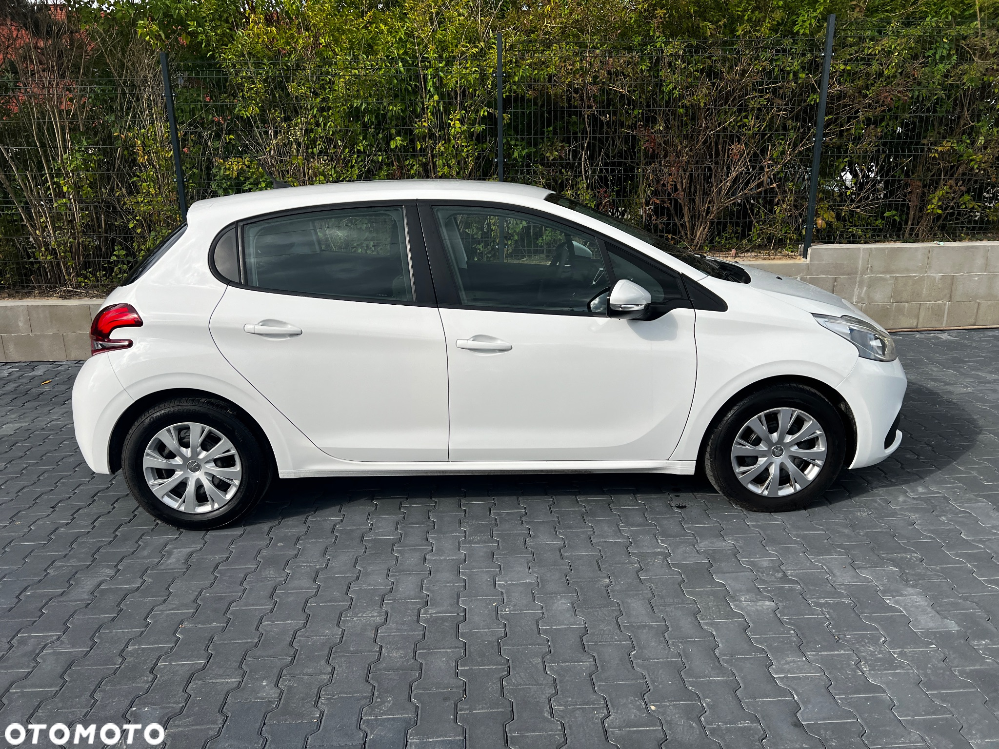 Peugeot 208 1.6 BlueHDi Active - 2