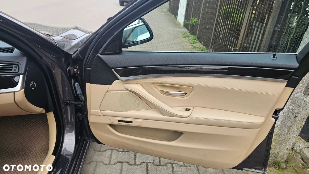 BMW Seria 5 - 10