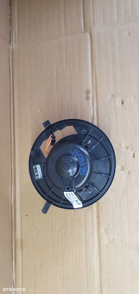 Wentylator silnik dmuchawy nagrzewnicy VW Passat B6 8EW351043-221 - 1