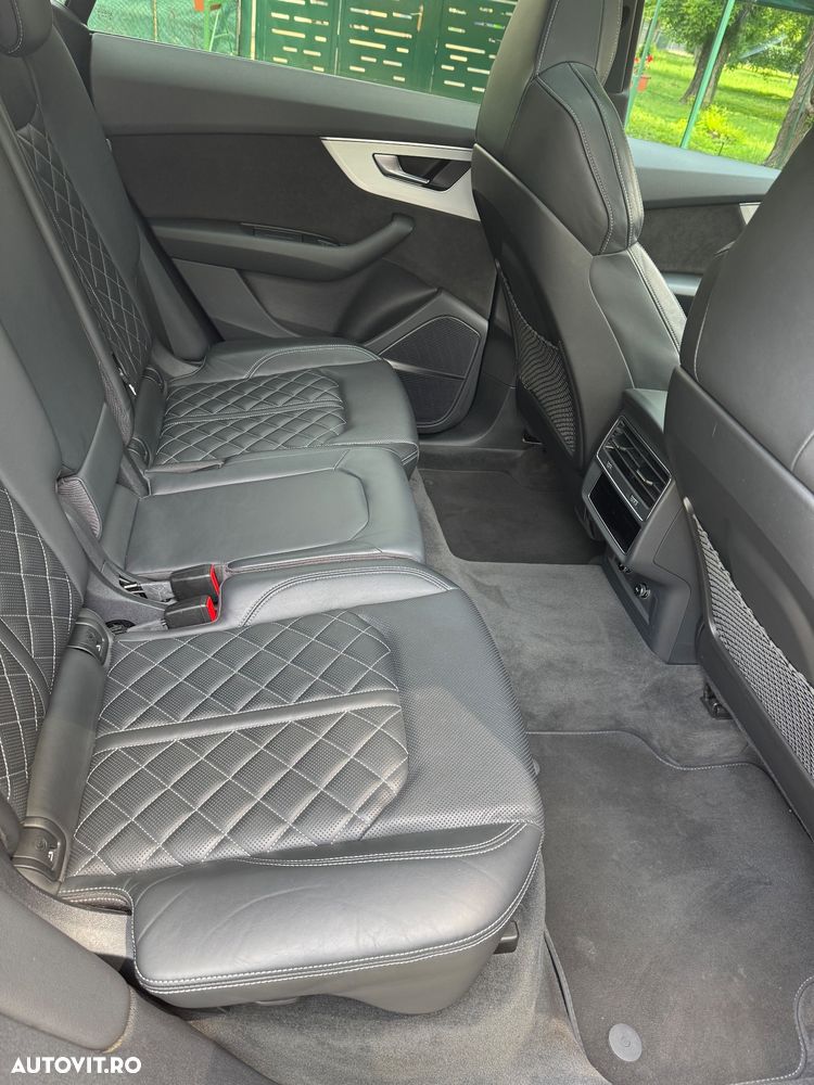 Audi Q8 - 7