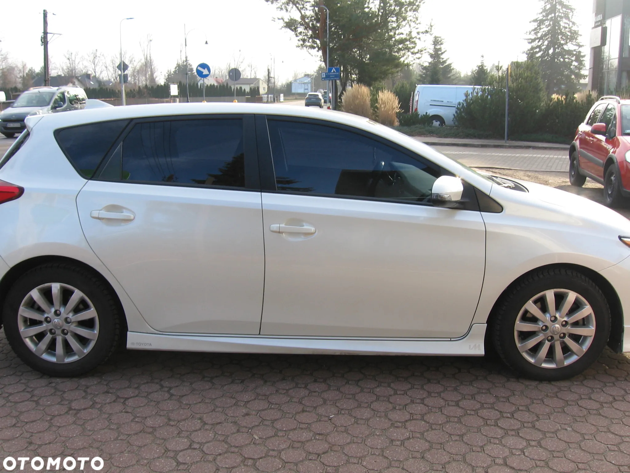 Toyota Corolla - 3