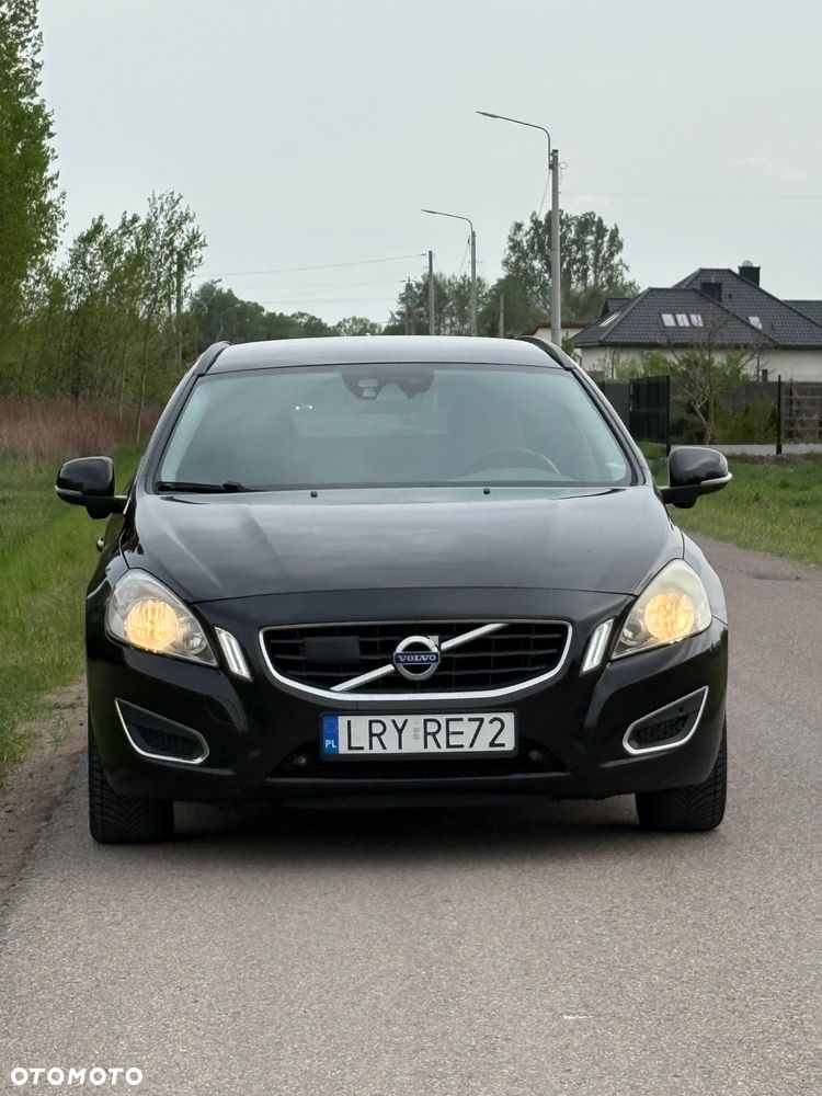Volvo V60 D3 Geartronic Momentum - 2