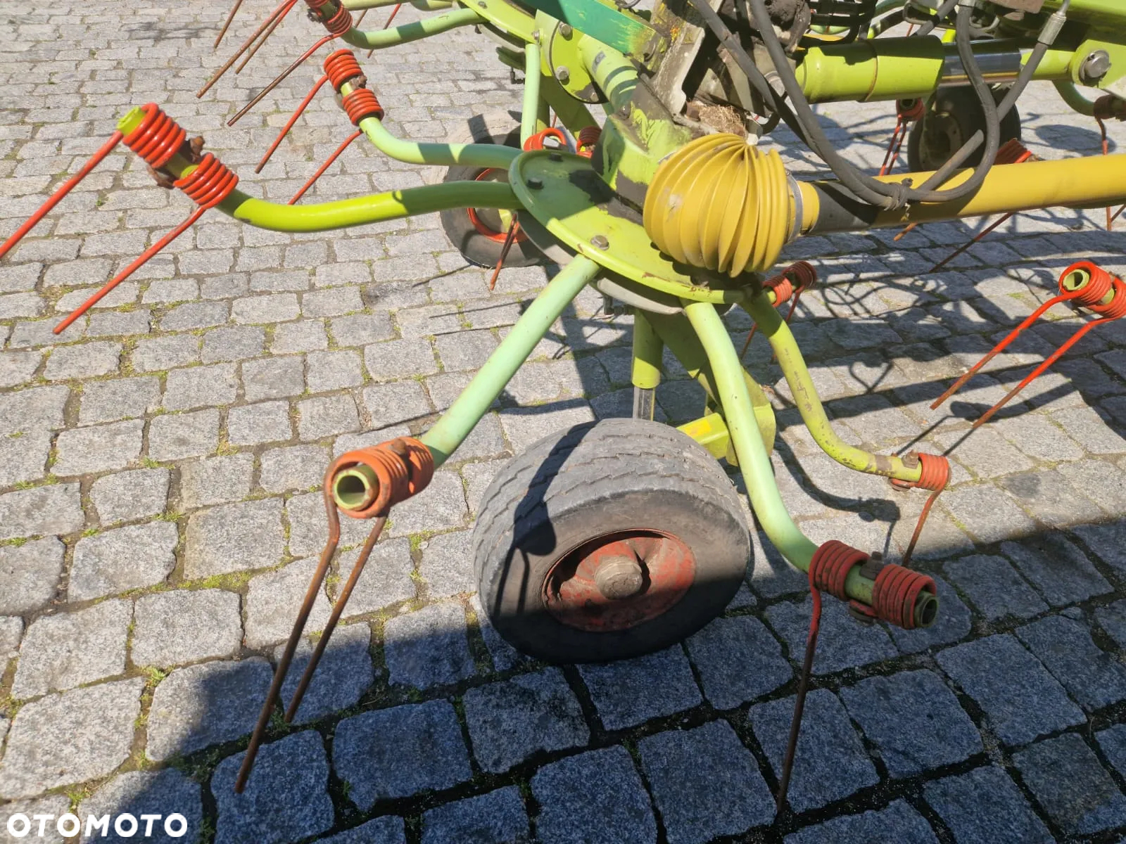Claas Volto 1050T Przetrząsarka - 8