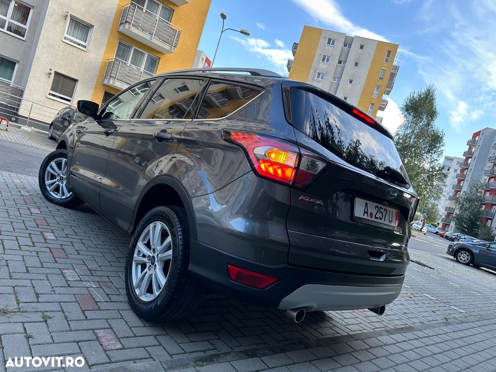 Ford Kuga 2.0 TDCi 4x4 Aut. Business Edition - 2