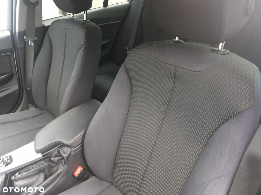 BMW Seria 3 316d M Sport - 21