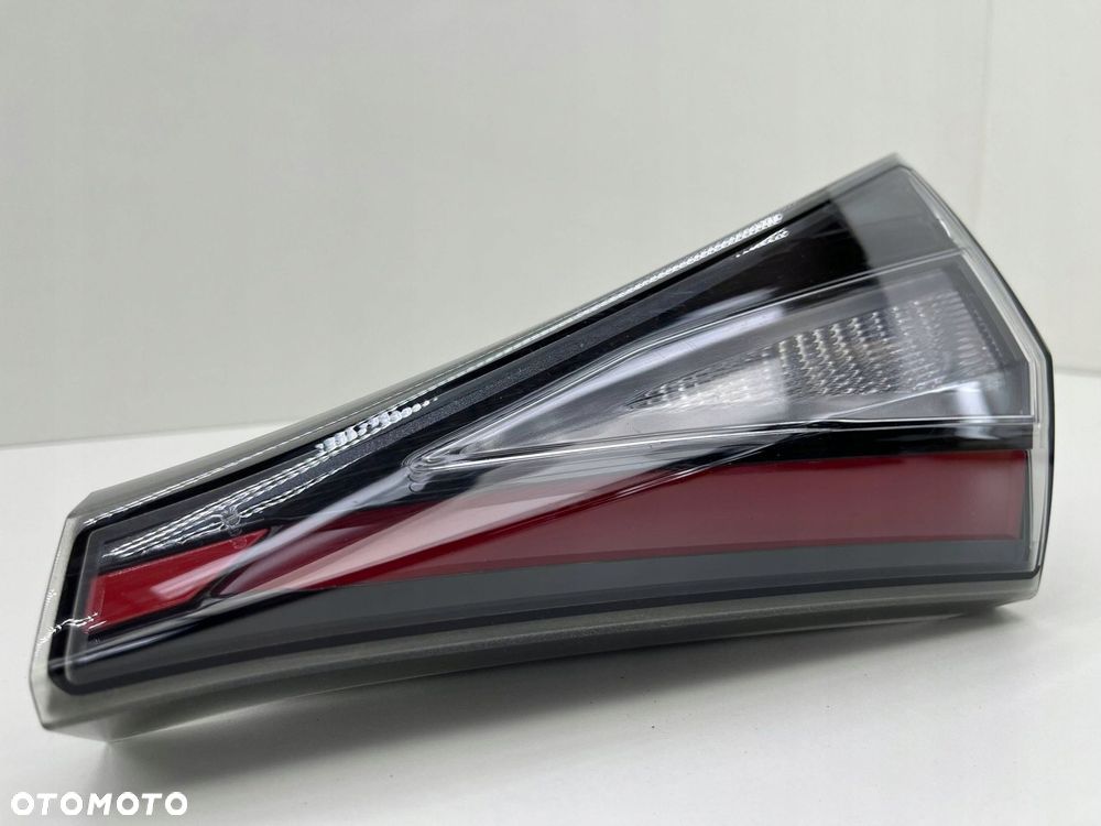 HYUNDAI I20 III N-LINE LAMPA LEWA TYŁ W KLAPĘ LED 92404-C0000 - 2