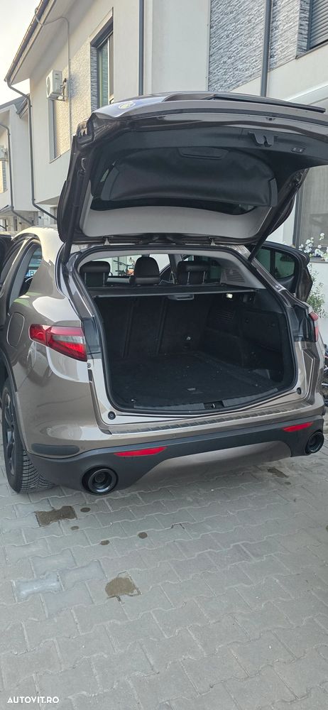 Alfa Romeo Stelvio 2.2 JTDM AWD Super - 11