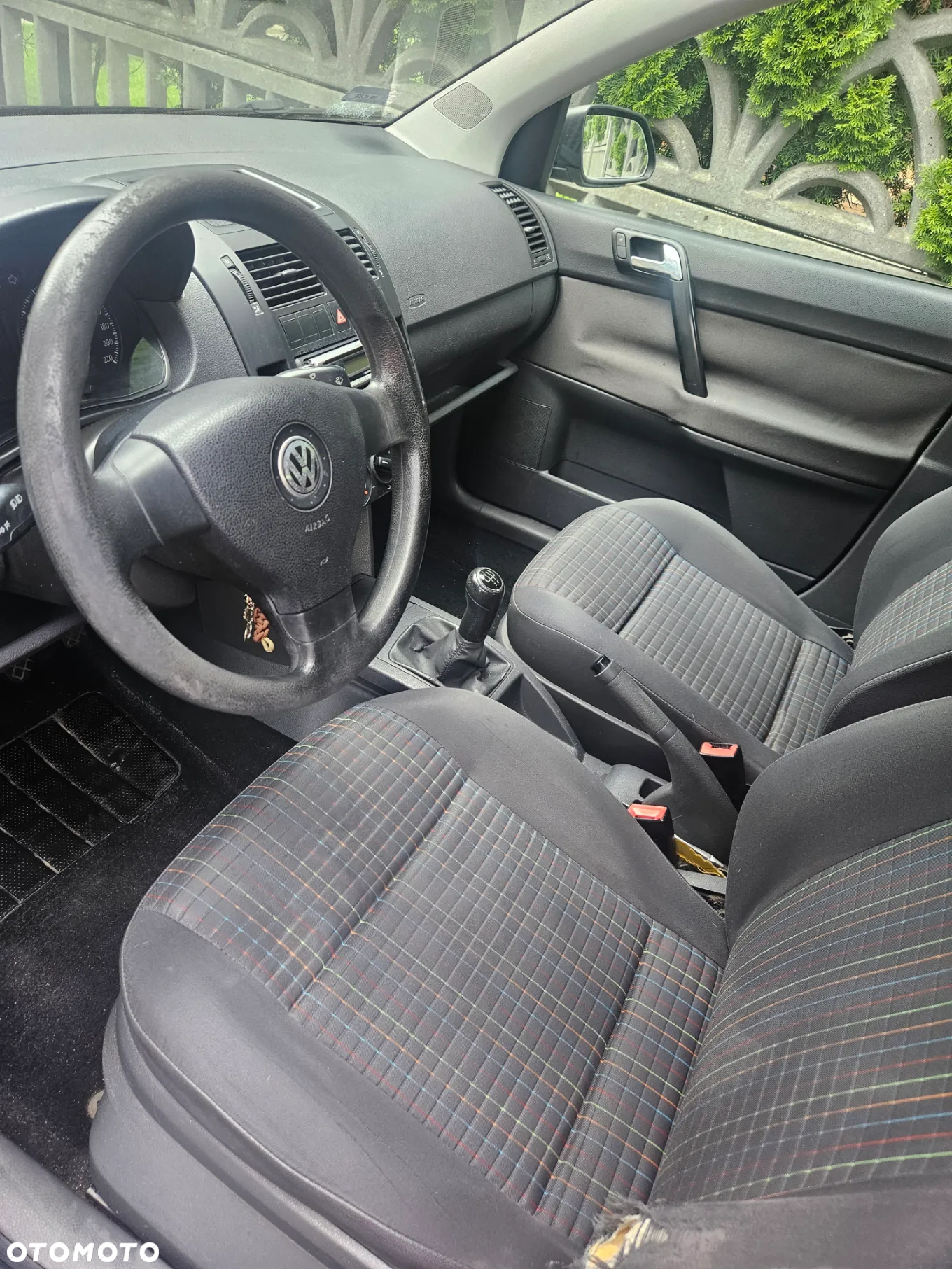 Volkswagen Polo - 2