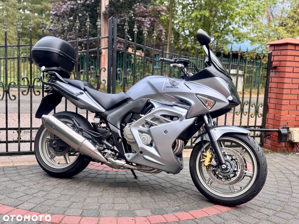 Honda CBF - 2