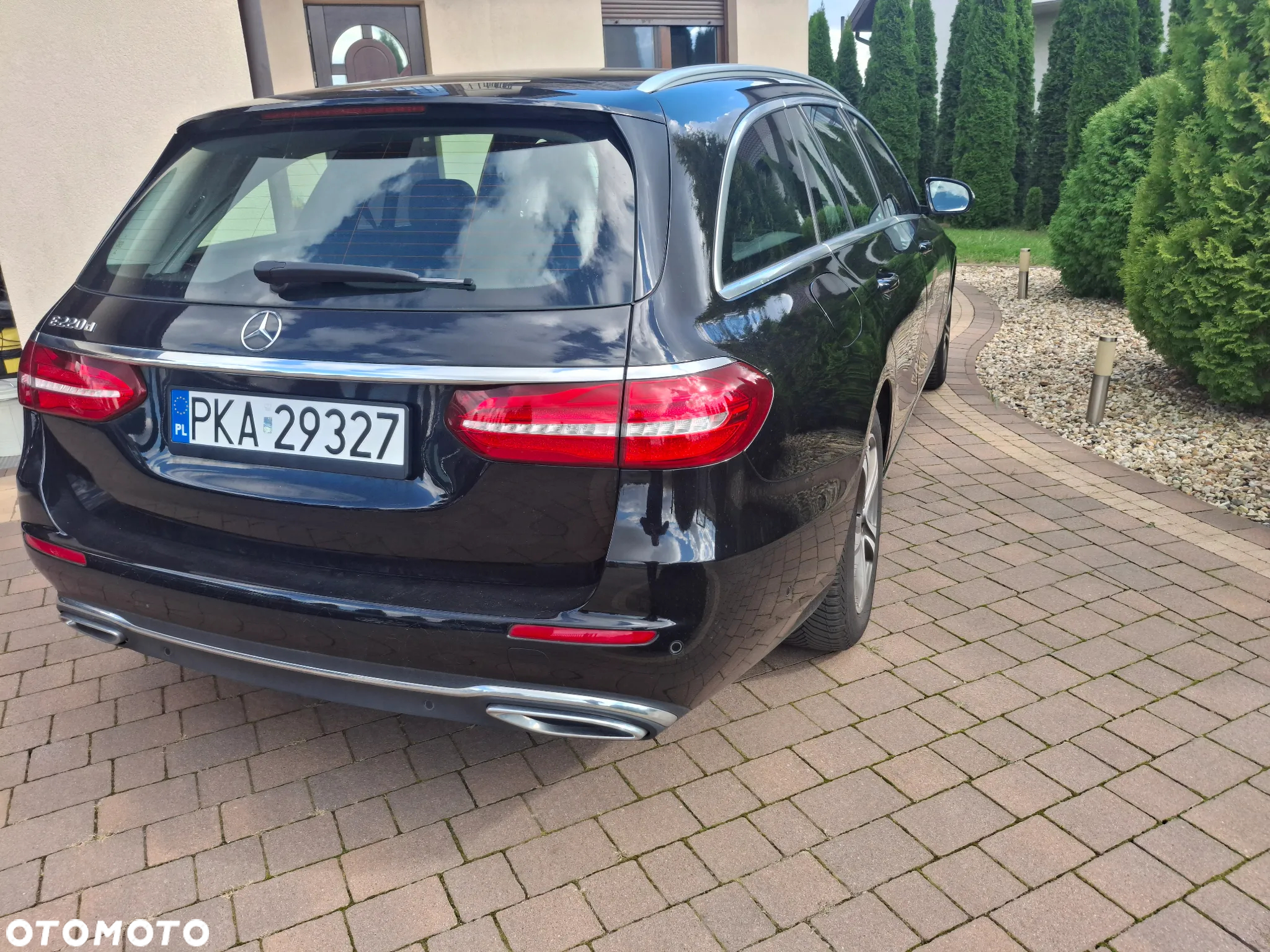 Mercedes-Benz Klasa E 220 d 9G-TRONIC - 12
