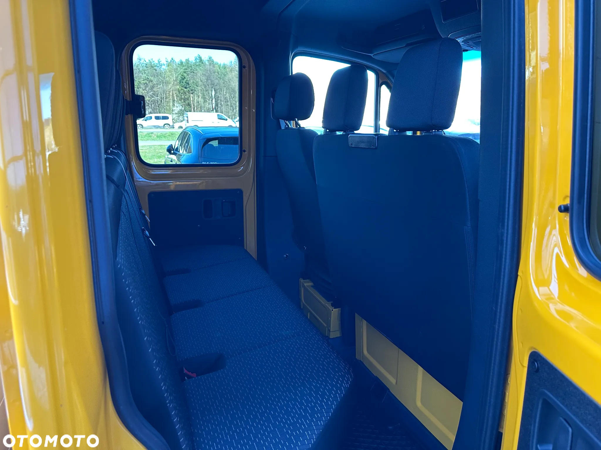 Mercedes-Benz Sprinter - 22