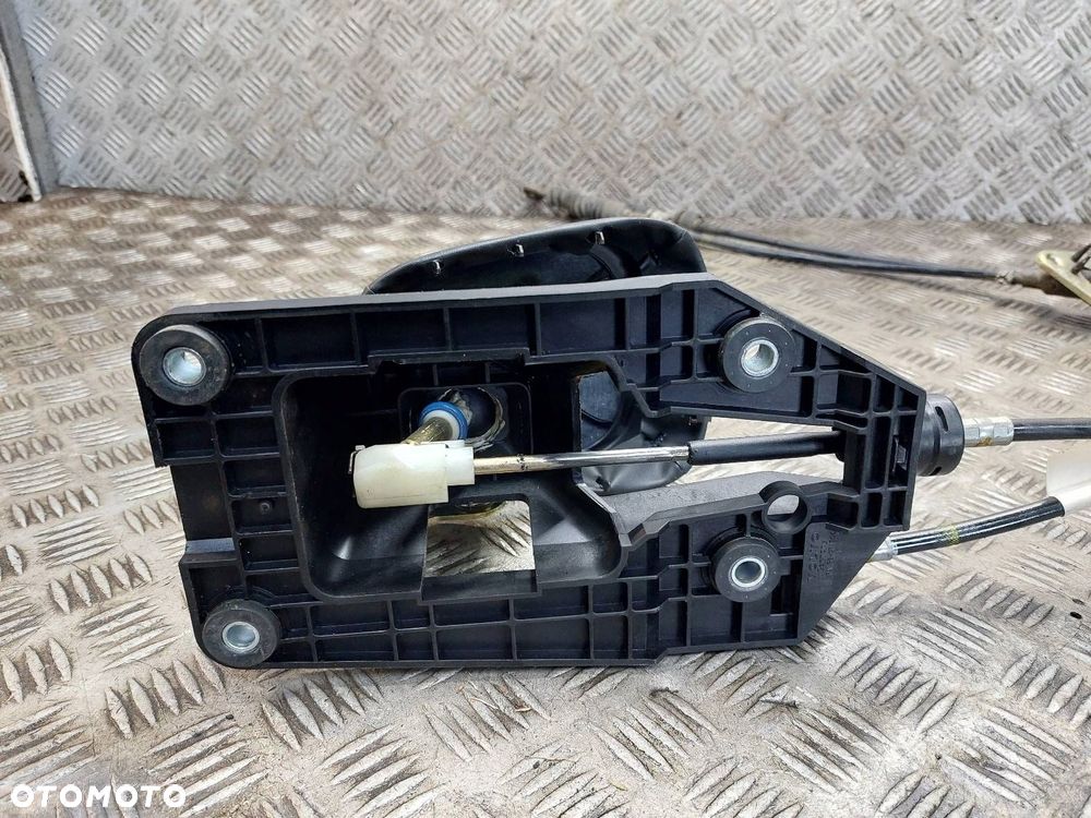 LEWAREK ZMIANY BIEGÓW + LINKI 5B CARISMA I 1.9 DID MR912006 30611697 - 5