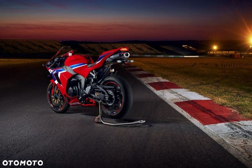 Honda CBR - 4