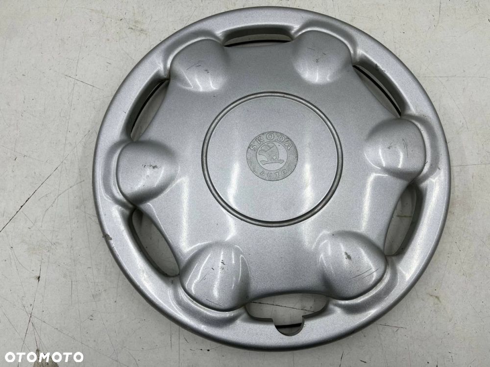 Kołpak Skoda 15 cali r15 jedna sztuka art40415 - 1