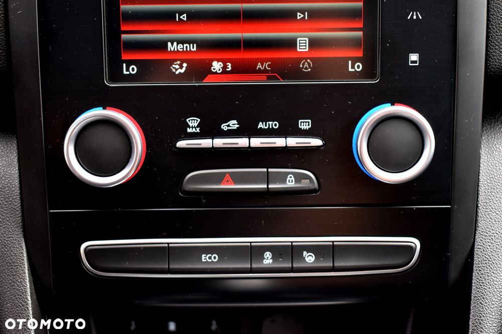Renault Megane ENERGY TCe 130 EDC BOSE EDITION - 27