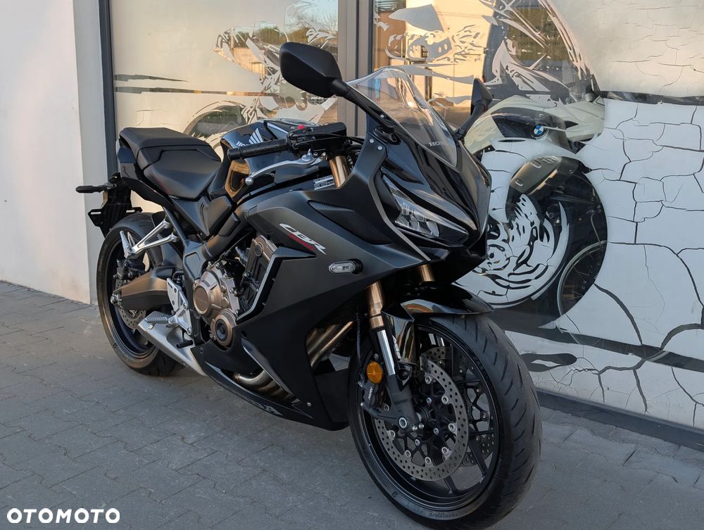 Honda CBR - 8