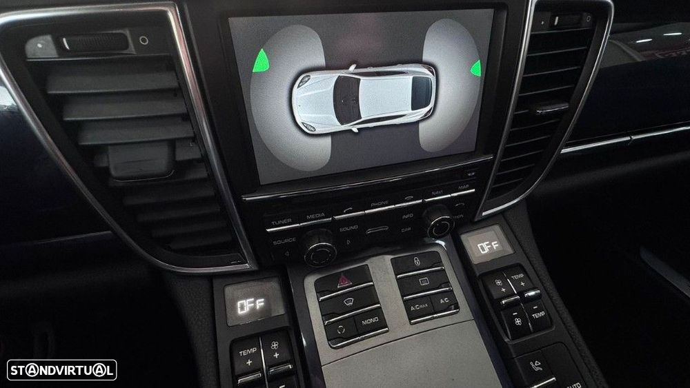 Porsche Panamera Standard - 16