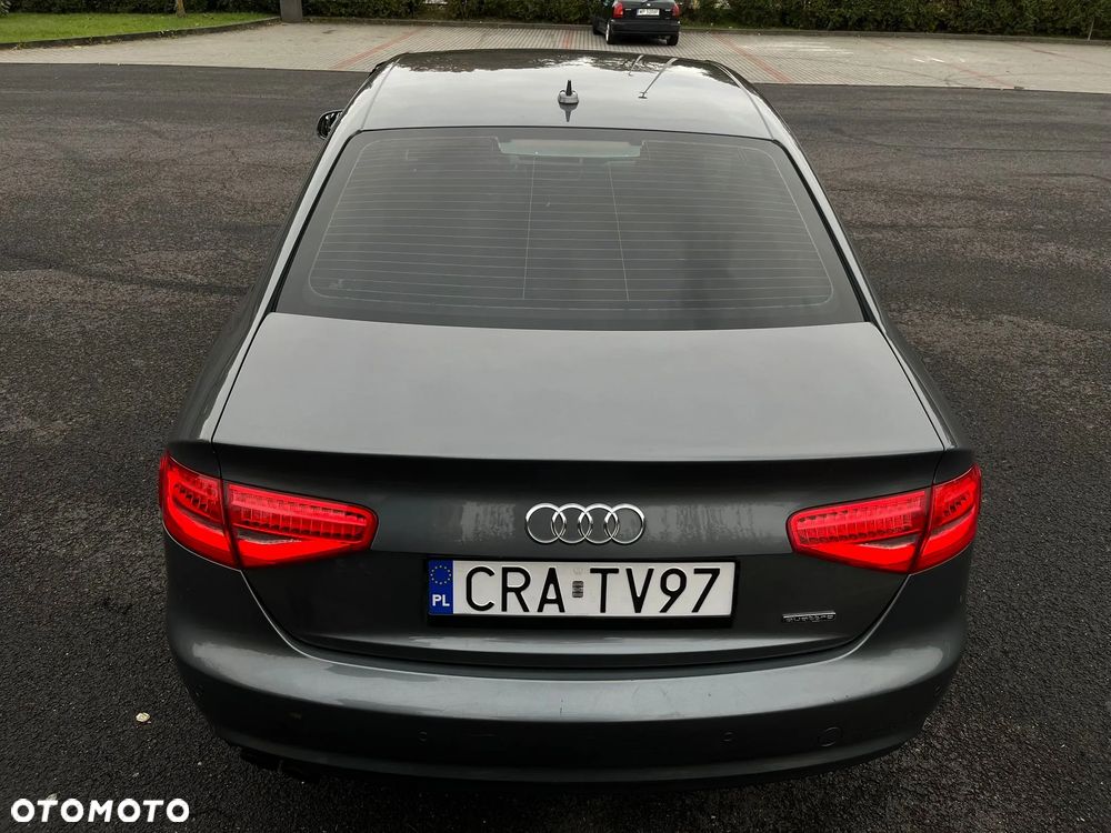 Audi A4 Limousine - 6