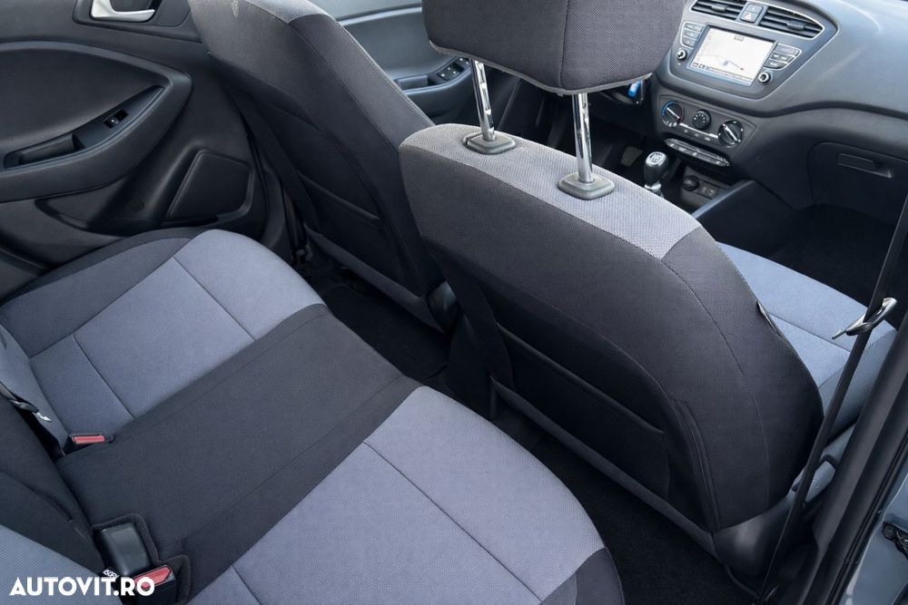 Hyundai i20 1.2 Highway+ - 8