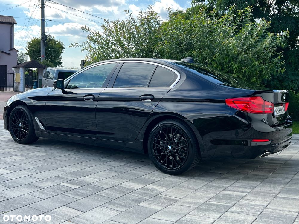 BMW Seria 5 520d xDrive Luxury Line sport - 8