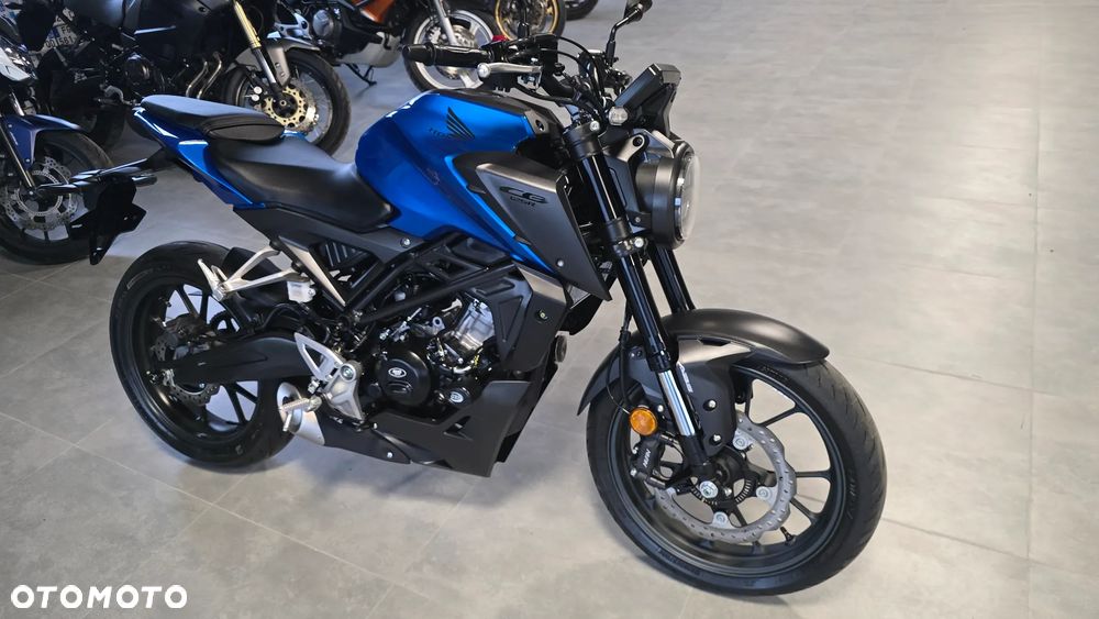 Honda CB - 16