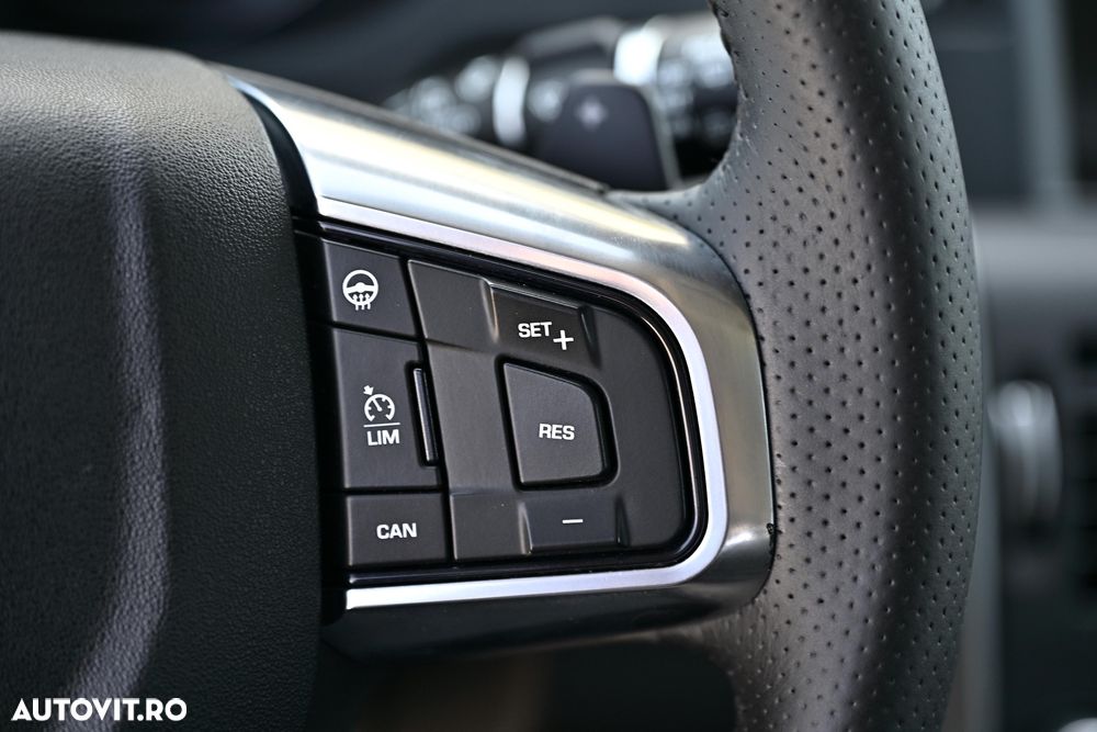 Land Rover Discovery Sport 2.0 l TD4 HSE Aut. - 27