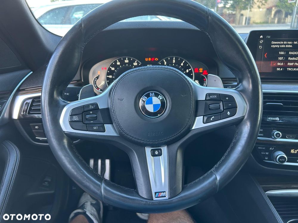 BMW Seria 5 530i xDrive M Sport sport - 30