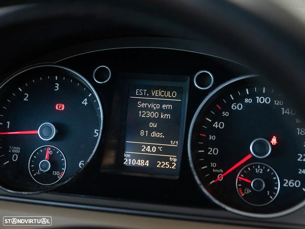 VW Passat 1.6 TDI Confortline BM - 20