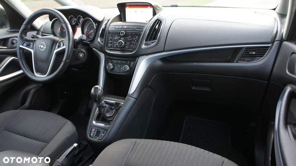 Opel Zafira - 19