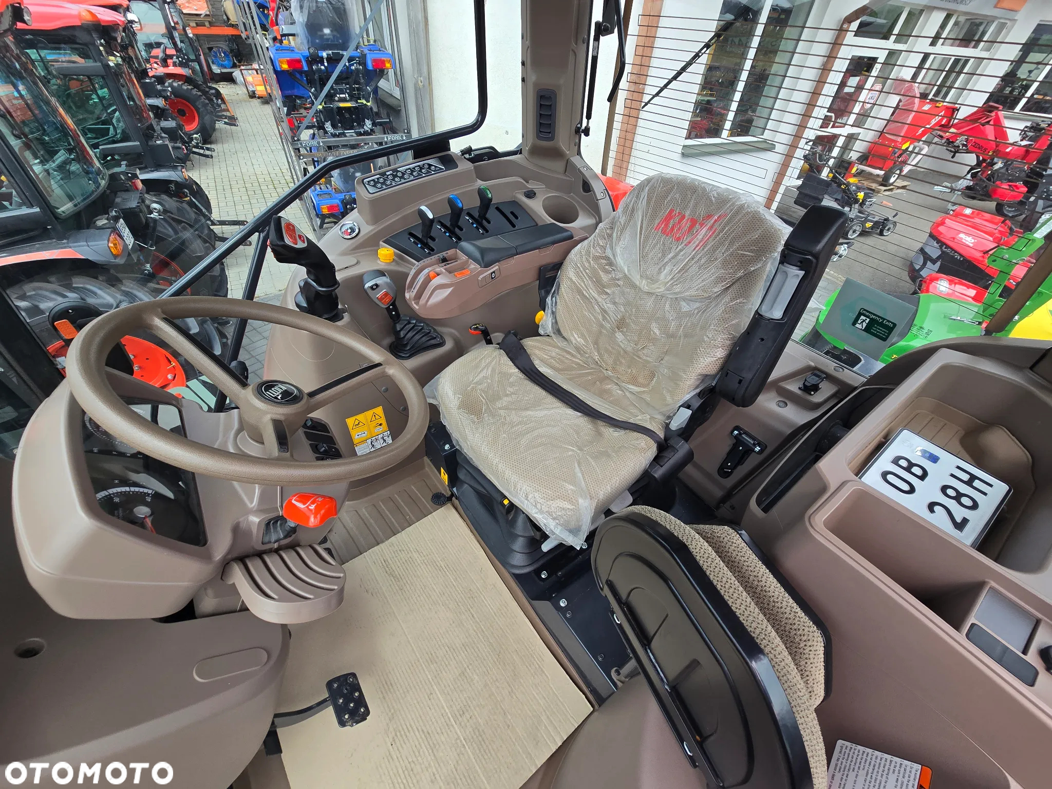 Kioti HX1402 - 6