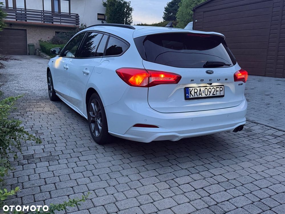 Ford Focus - 8