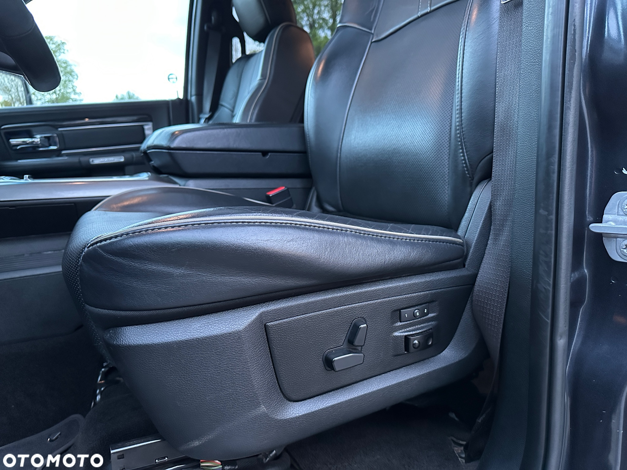 RAM 1500 - 38