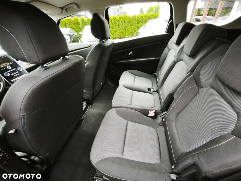 Renault Grand Scenic - 16
