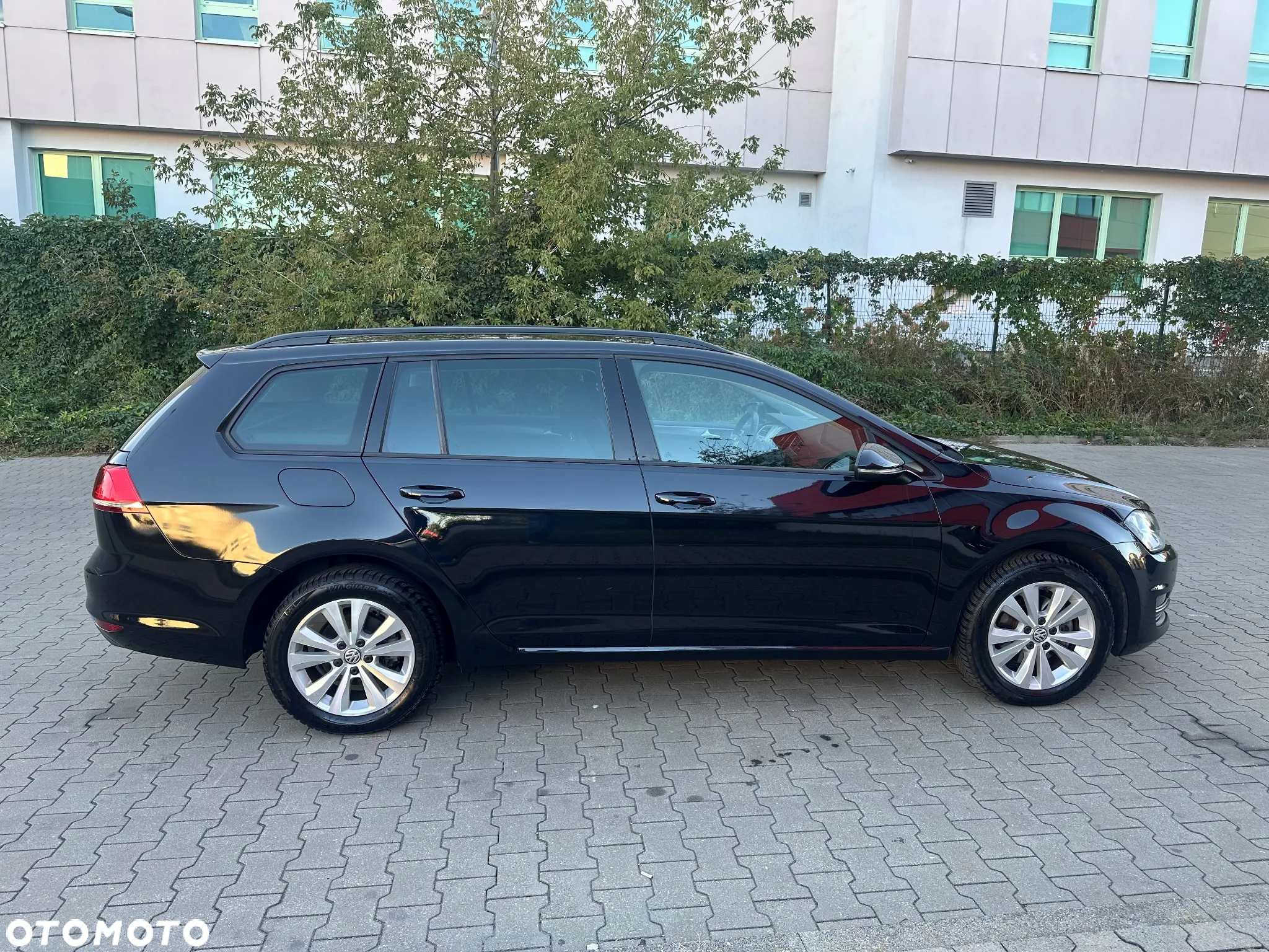 Volkswagen Golf 1.4 TSI BlueMotion Technology DSG Comfortline - 21