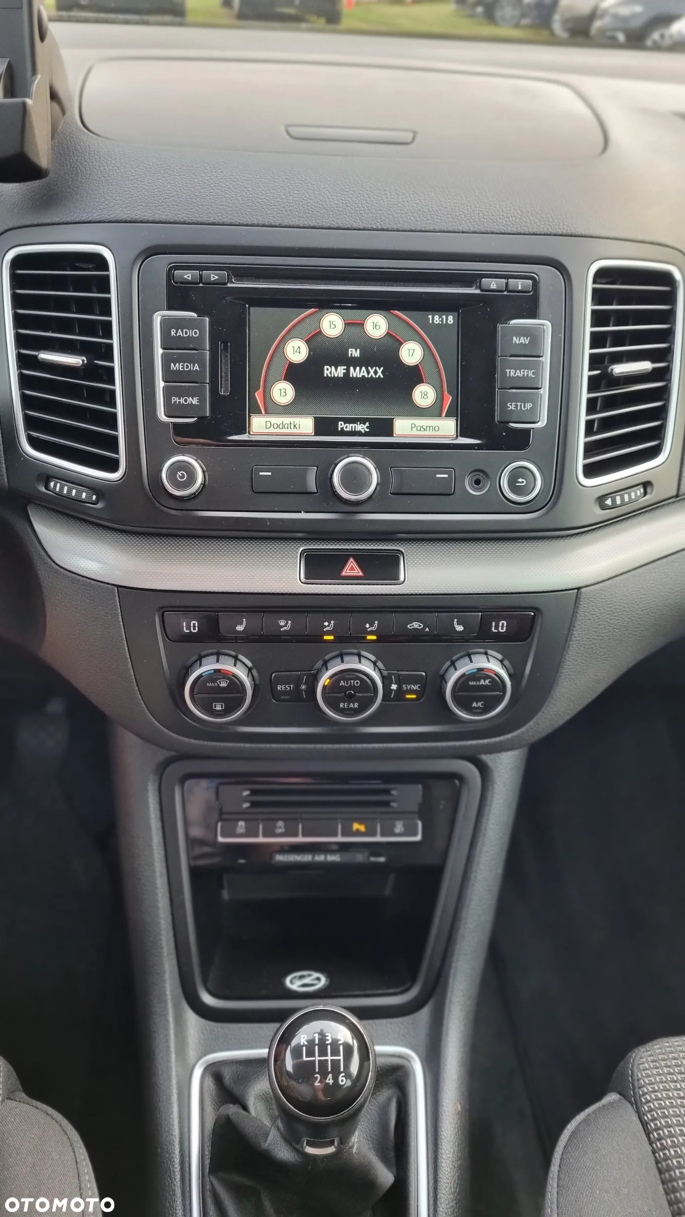 Volkswagen Sharan 2.0 TDI Comfortline - 23