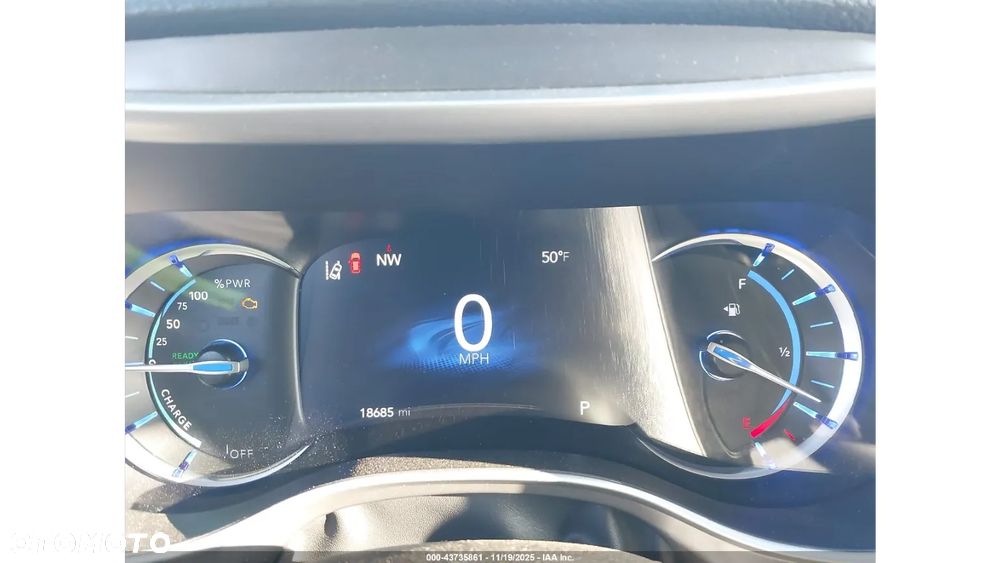 Chrysler Pacifica - 10