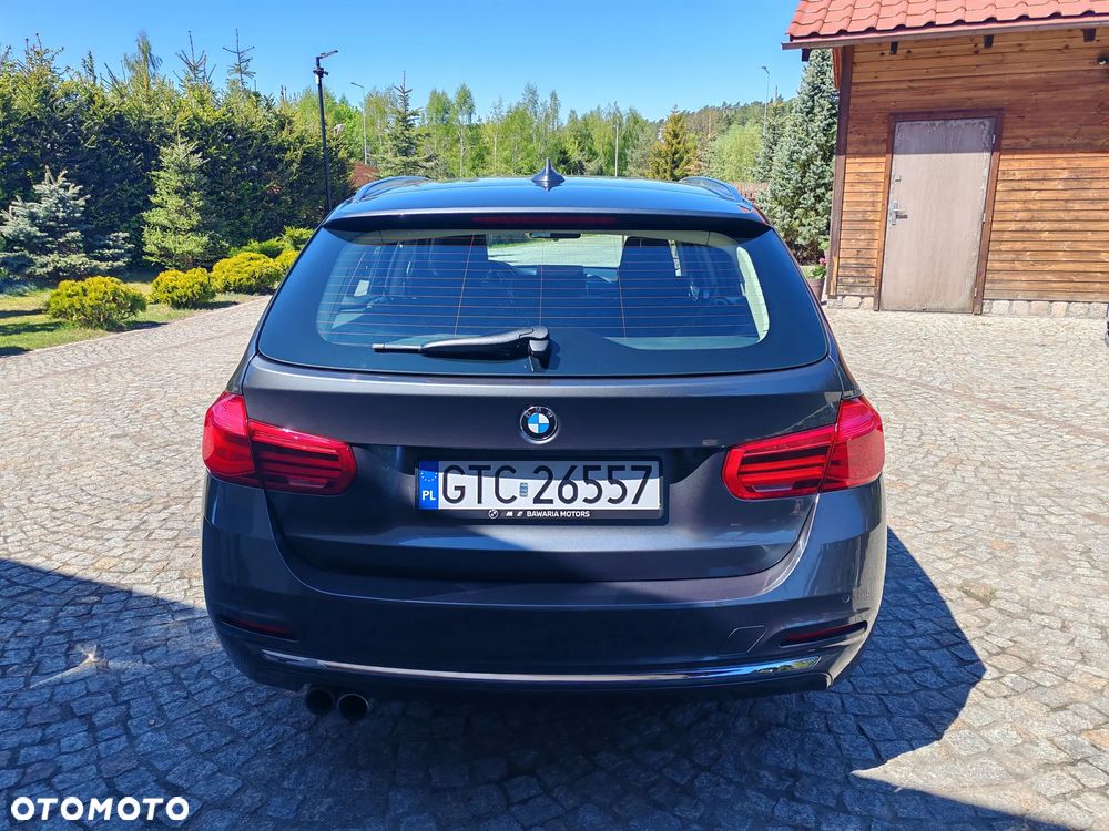 BMW Seria 3 330i xDrive Luxury Line - 6