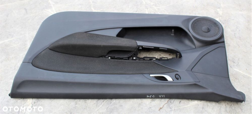 BOCZEK TAPICER PRAWY PRZÓD HONDA CIVIC VIII UFO 3D - 3