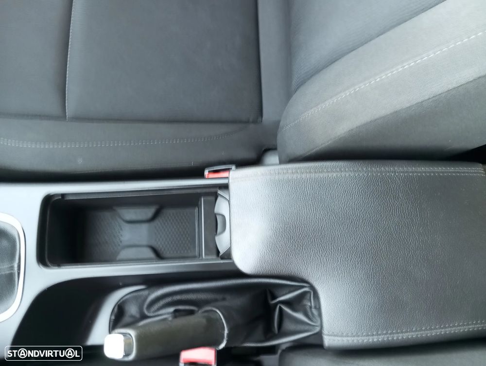 Opel Insignia 1.6 Edition - 32