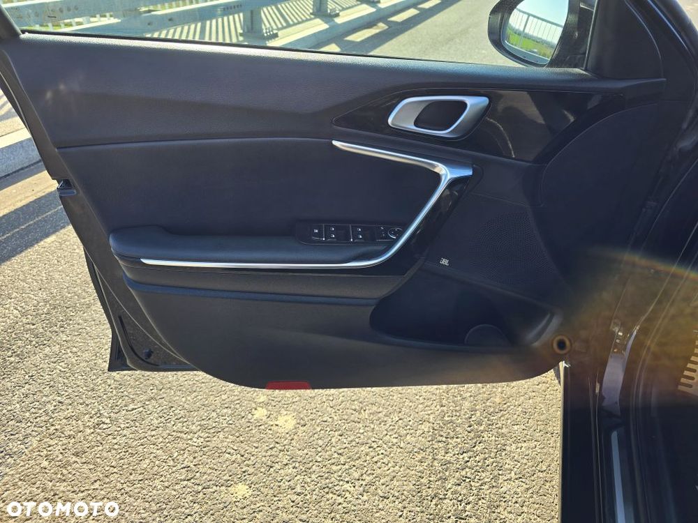 Kia Ceed 1.6 CRDi GT Line - 10