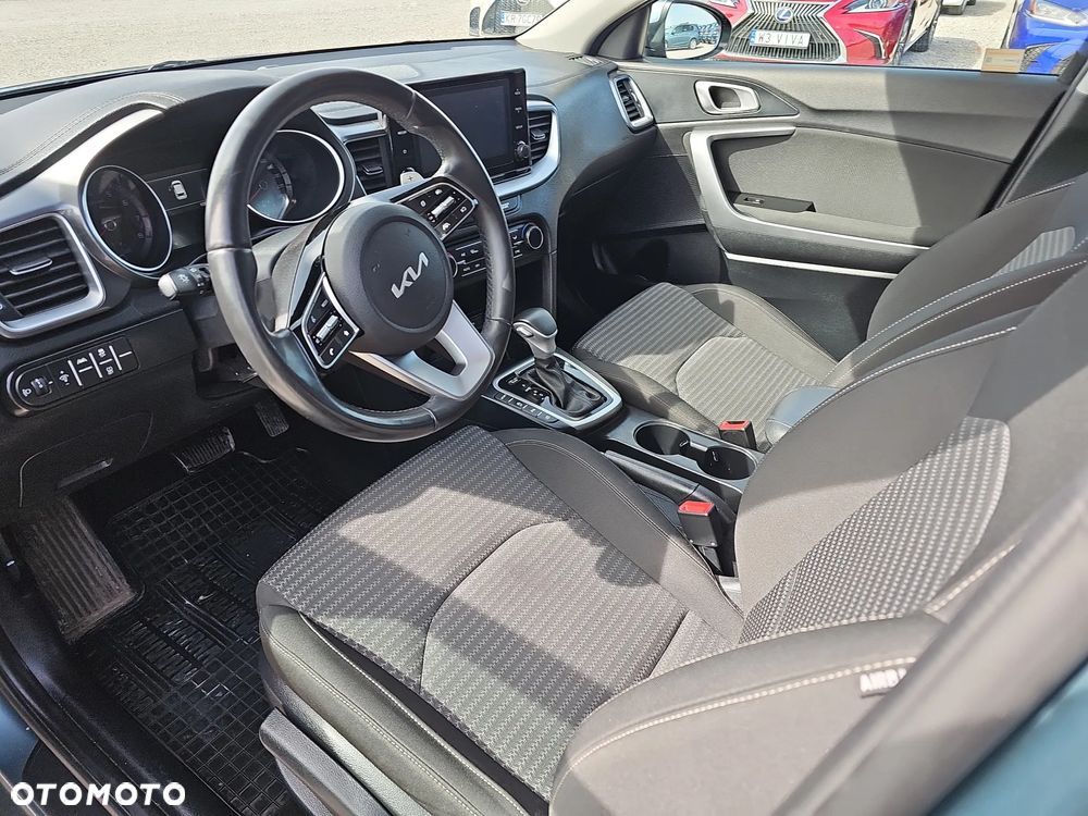 Kia Ceed 1.5 T-GDI M DCT - 10