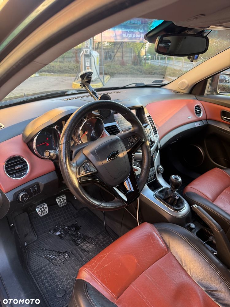 Chevrolet Cruze 1.8 LTZ - 13